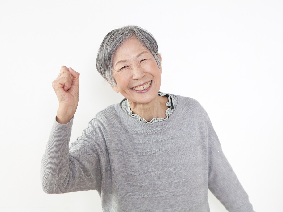 お金をかけずに感性を育む。散歩で見つけた「季節の移ろい」を記録する楽しみ※サムネイル画像：amanaimages