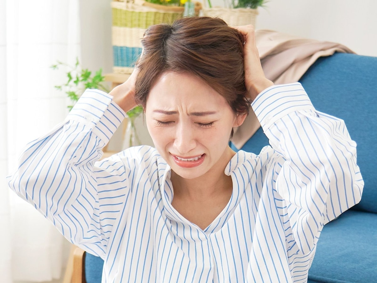 イライラしている女性