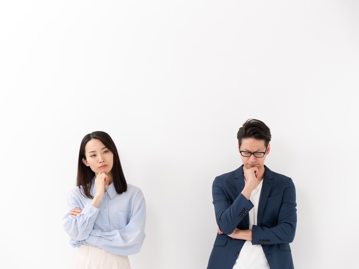 パワーカップルの遺族年金はどうなる？（画像：PIXTA）
