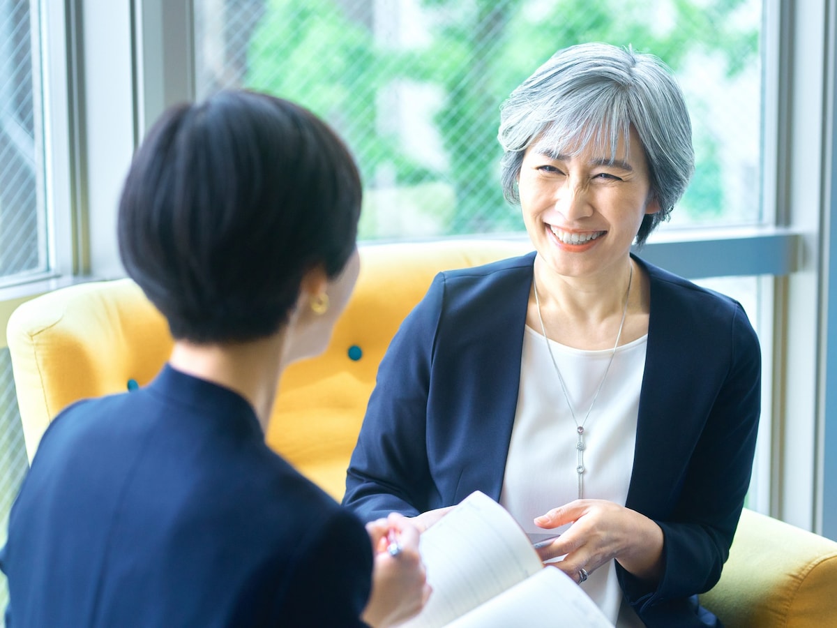 女性
