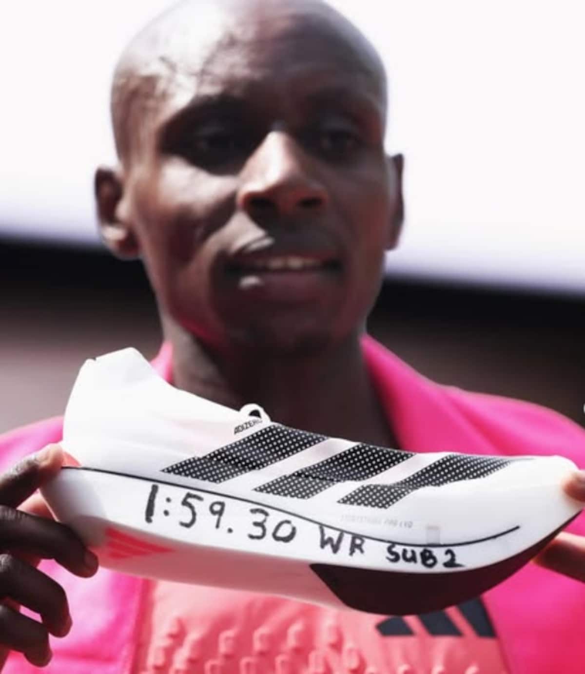 マラソン世界記録のサウェ選手が履いていたAdizero Adios Pro Evo3