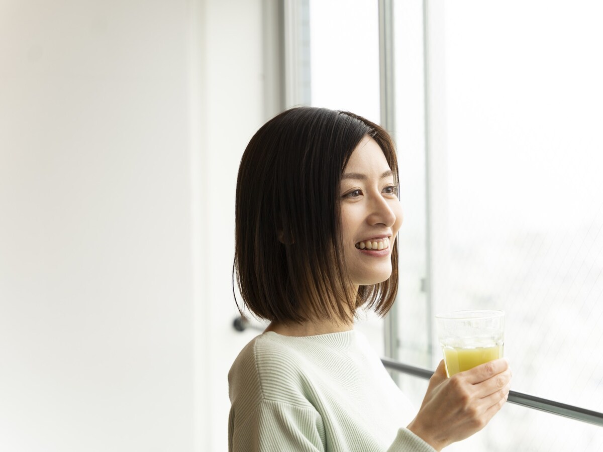 老後の孤独とお金の不安を解消する。自分のペースで楽しむシニアライフの作り方 ※画像：amanaimages