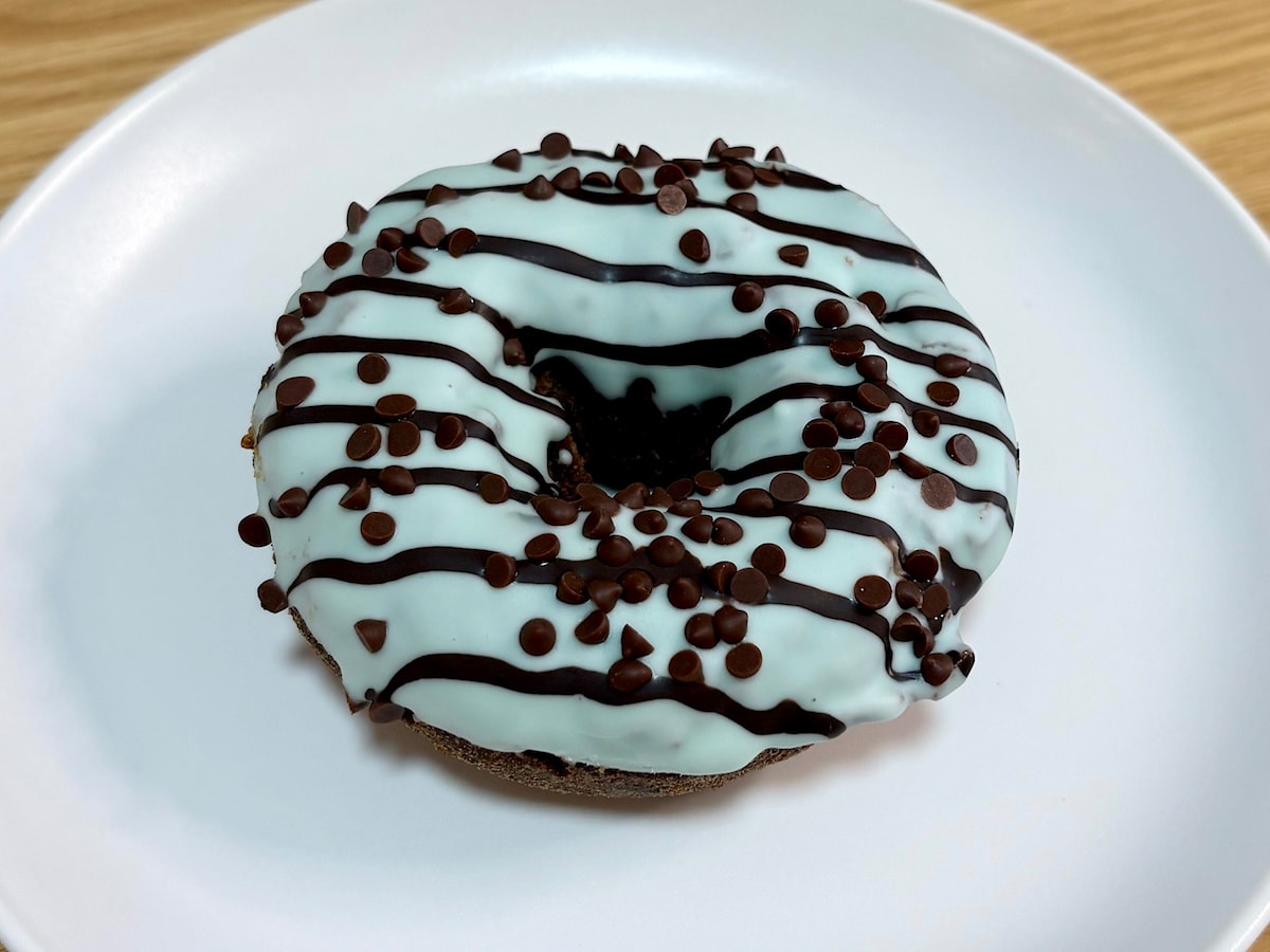 「ミント チョコ ケーキ」テイクアウト378円／イートイン385円 
