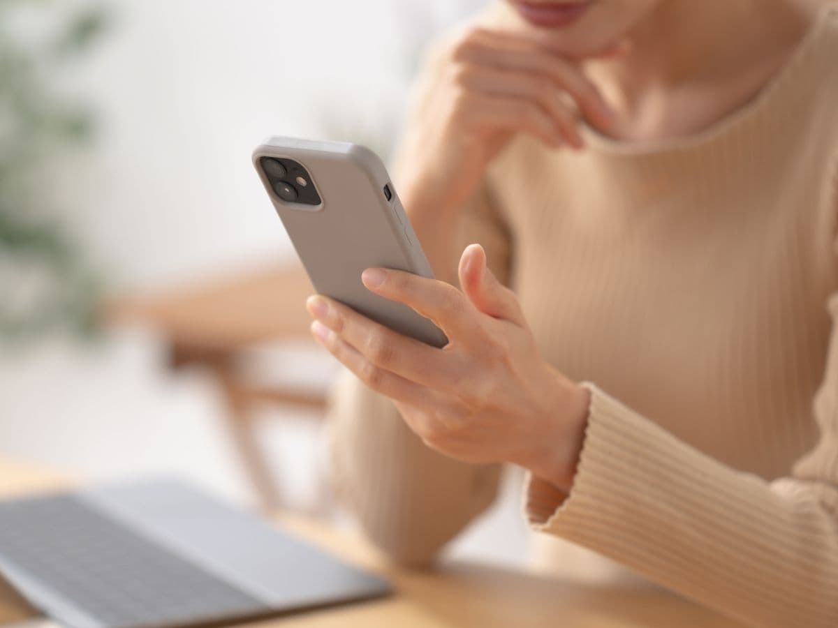 思わずスマホを落としそうに……