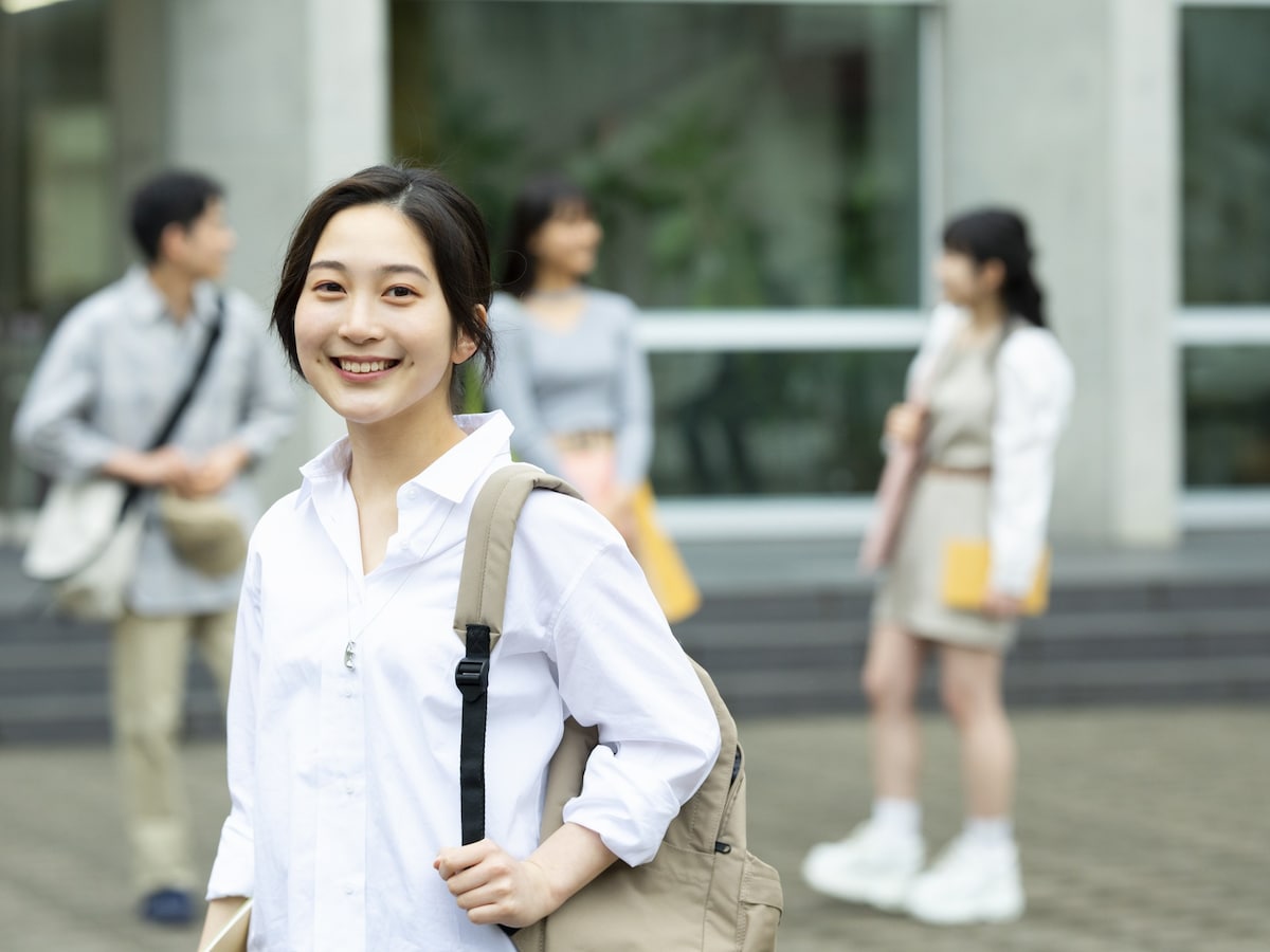 50代のボーナス平均は143.2万円。その使い方で老後は大きく変わる？ ※画像：amanaimages