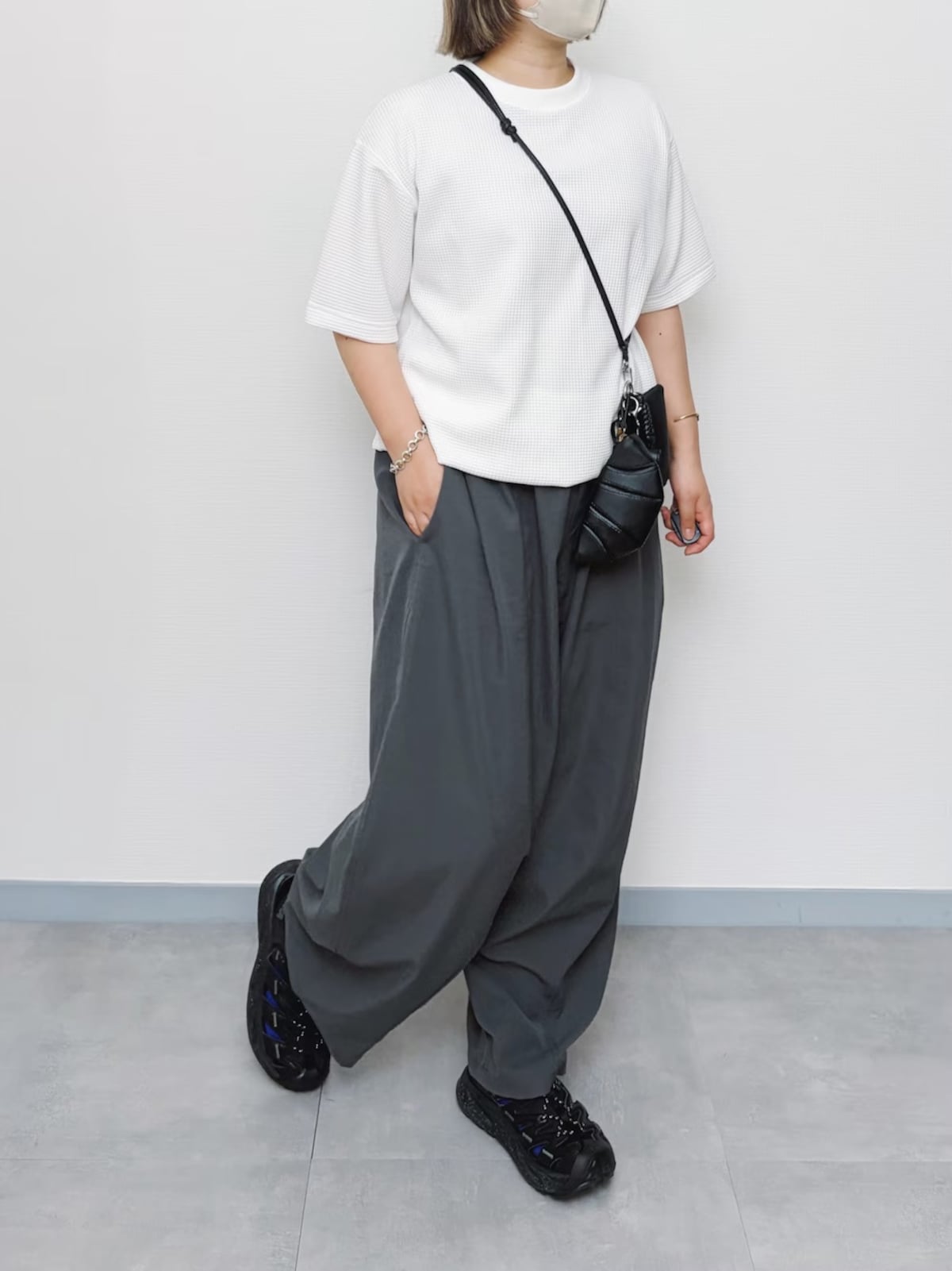 メンズのゆったりTシャツで涼しく　出典：WEAR