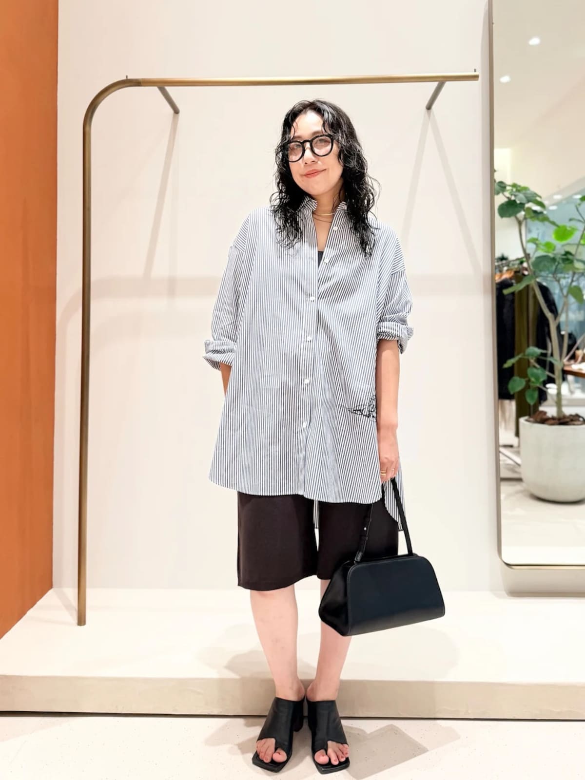 ハーフパンツにゆったりトップスのバランスが今っぽい！　出典：WEAR
