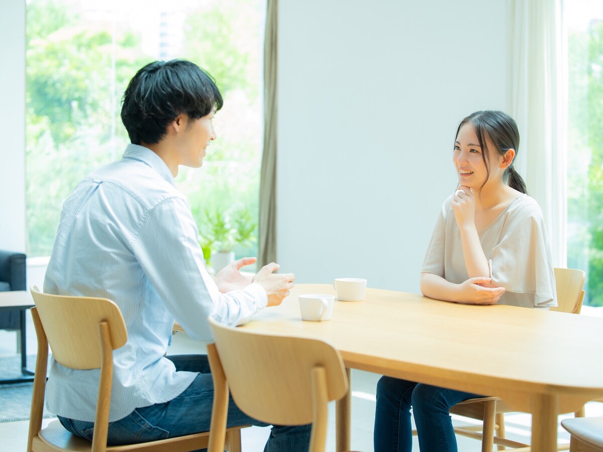 ストレスなくセパレート帰省を実行できている夫婦がしていることとは（画像：PIXTA）