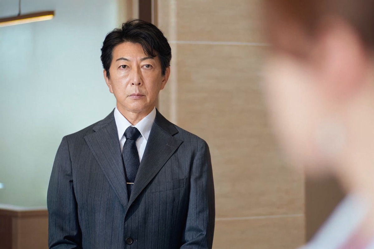 篠井英介