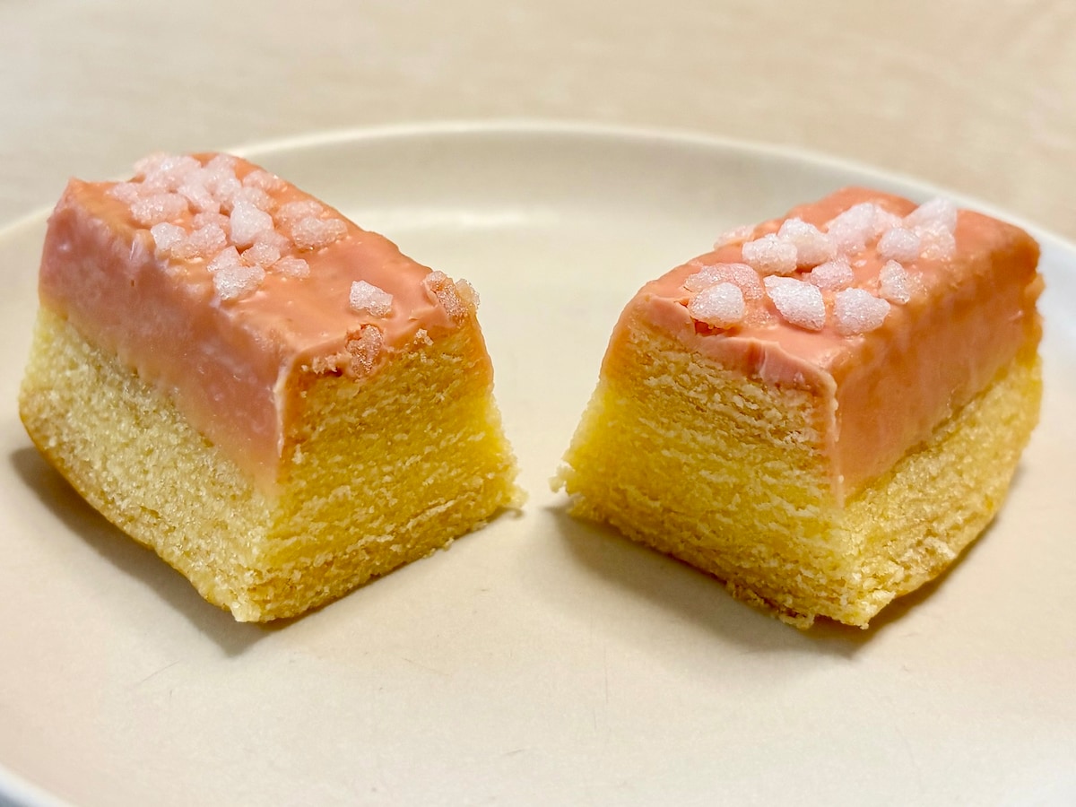 りんごの風味に、パールシュガーのバリバリ食感が楽しい！ 