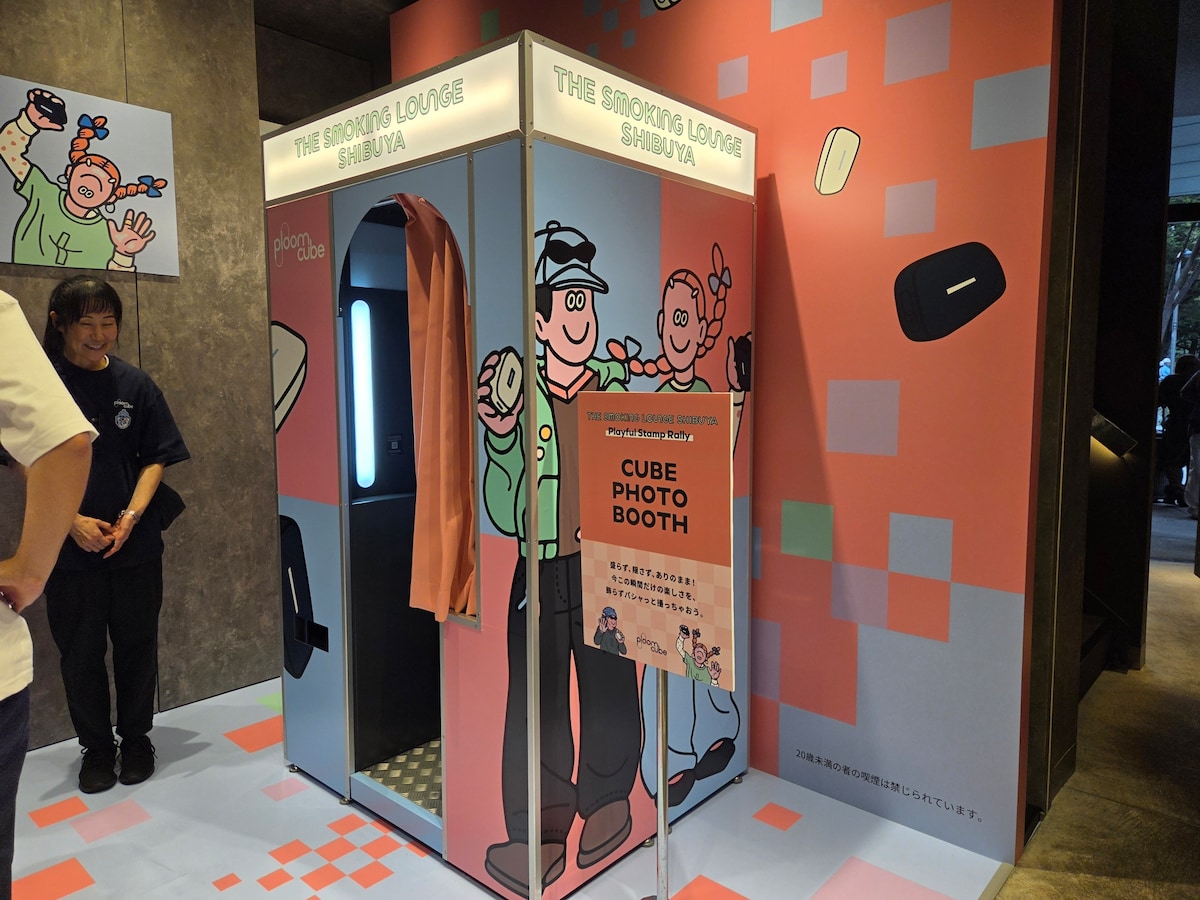 フォトブース「CUBE PHOTO BOOTH」