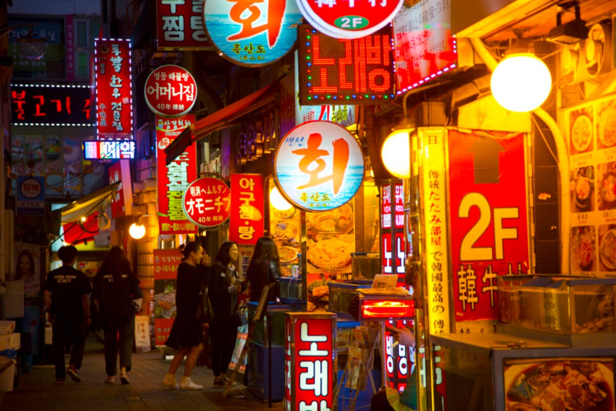韓国語で乾杯！お酒に誘う・勧めるなどお酒のシーンで活躍する韓国語