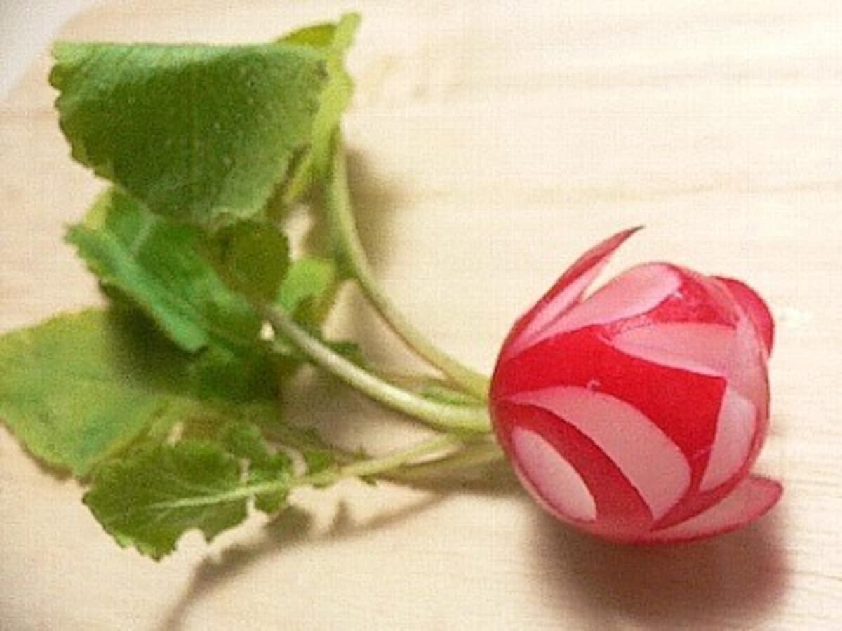 花切りラディッシュの画像・切り方・方法