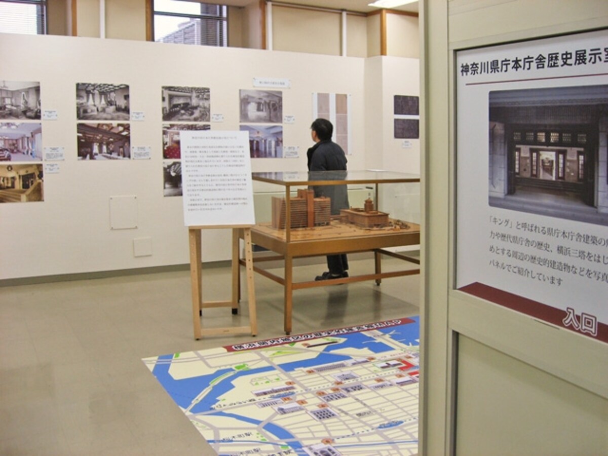 6階の展示コーナーでは、神奈川県庁舎の歴史などがわかる模型やパネルが展示されています