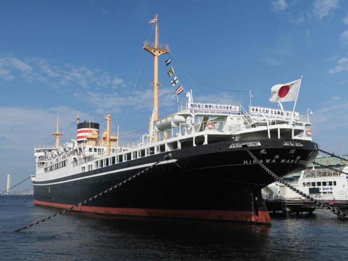 山下公園に係留されている「日本郵船氷川丸」（2016年8月17日撮影）