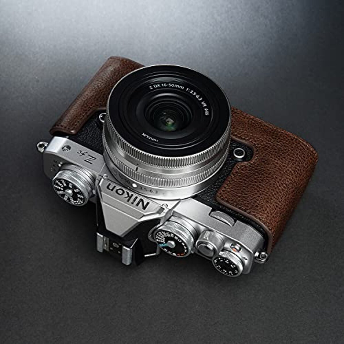  TP Original Nikon Z fc 用 ボディーハーフケース ダークブラウン画像13 