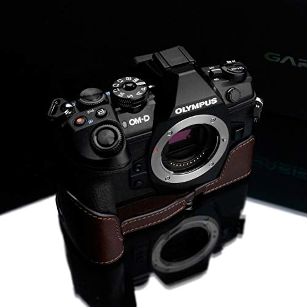  GARIZ OLYMPUS OM-D E-M1 Mark III 用 本革カメラケース XS-CHEM1IIIBR ブラウン画像3 