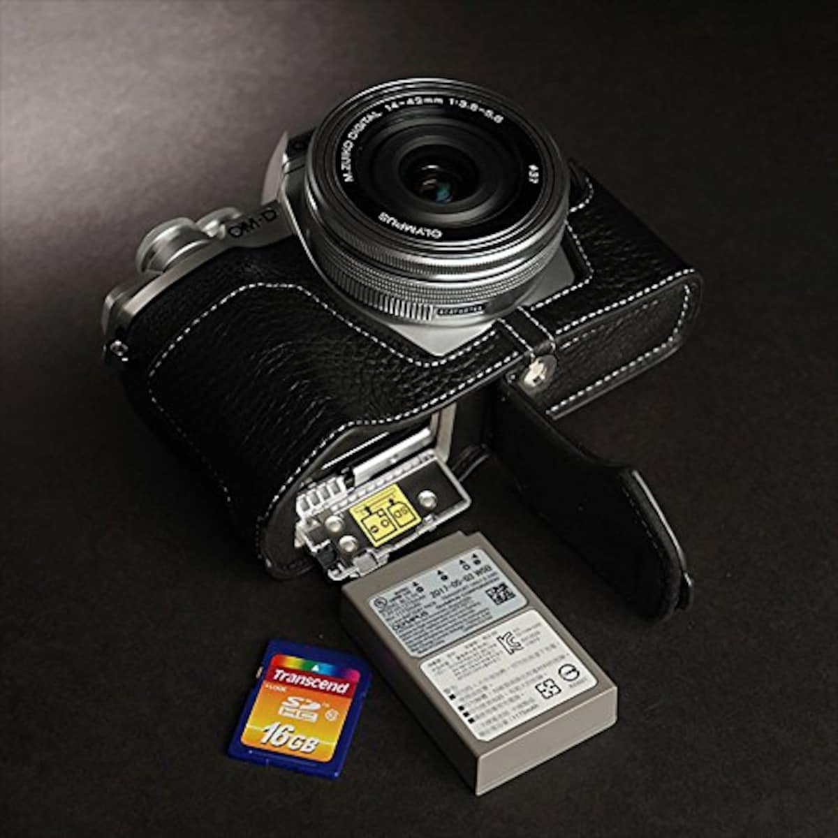  TP Original OLYMPUS OM-D E-M10 Mark III 用 ボディーハーフケース ブラック画像14 