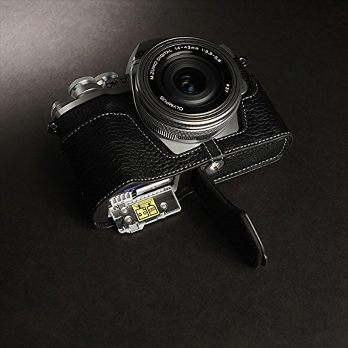  TP Original OLYMPUS OM-D E-M10 Mark III 用 ボディーハーフケース ブラック画像17 