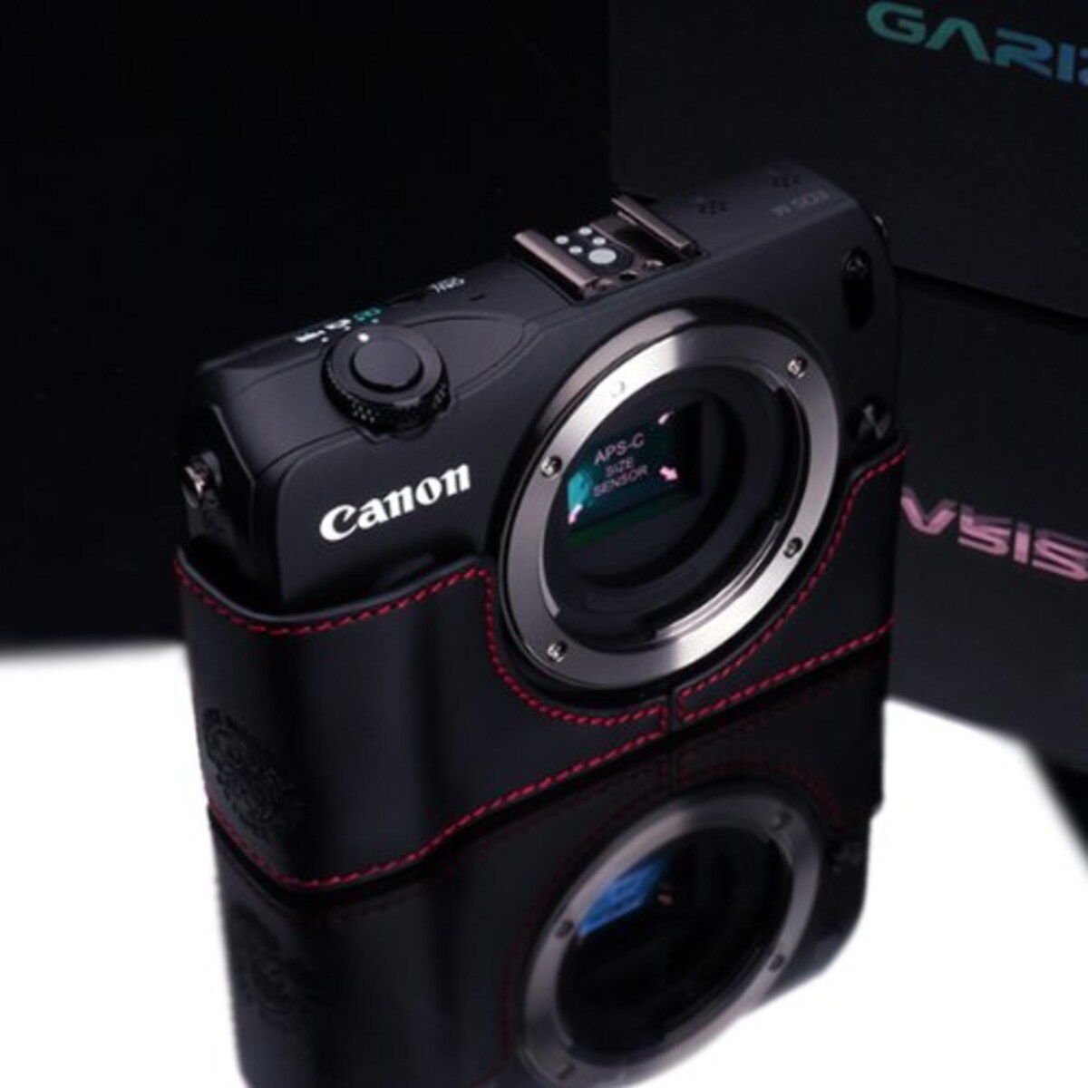  GARIZ Canon EOS M用 本革カメラケース XS-CHMBKR ブラックレッドステッチ画像2 