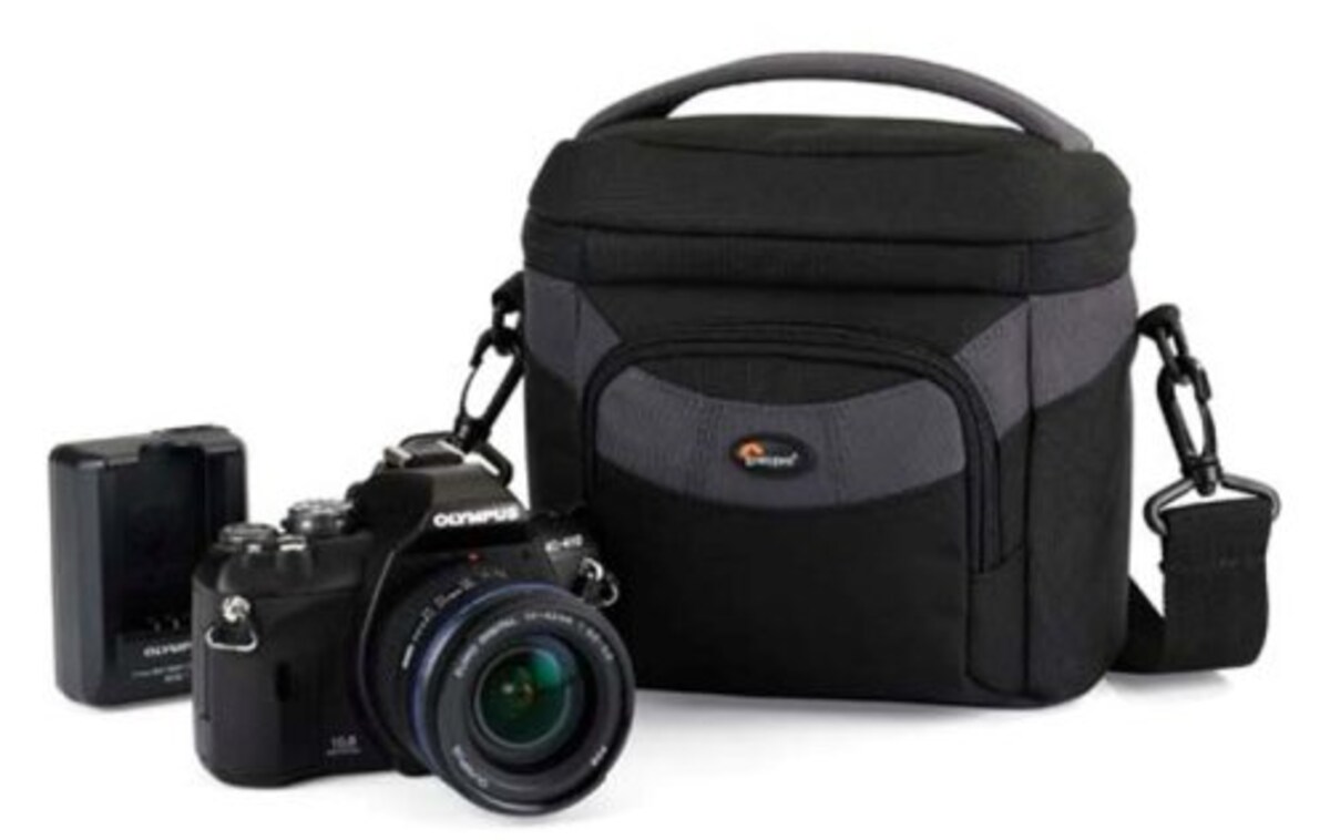  【国内正規品】Lowepro シーラス110 ブラック画像2 