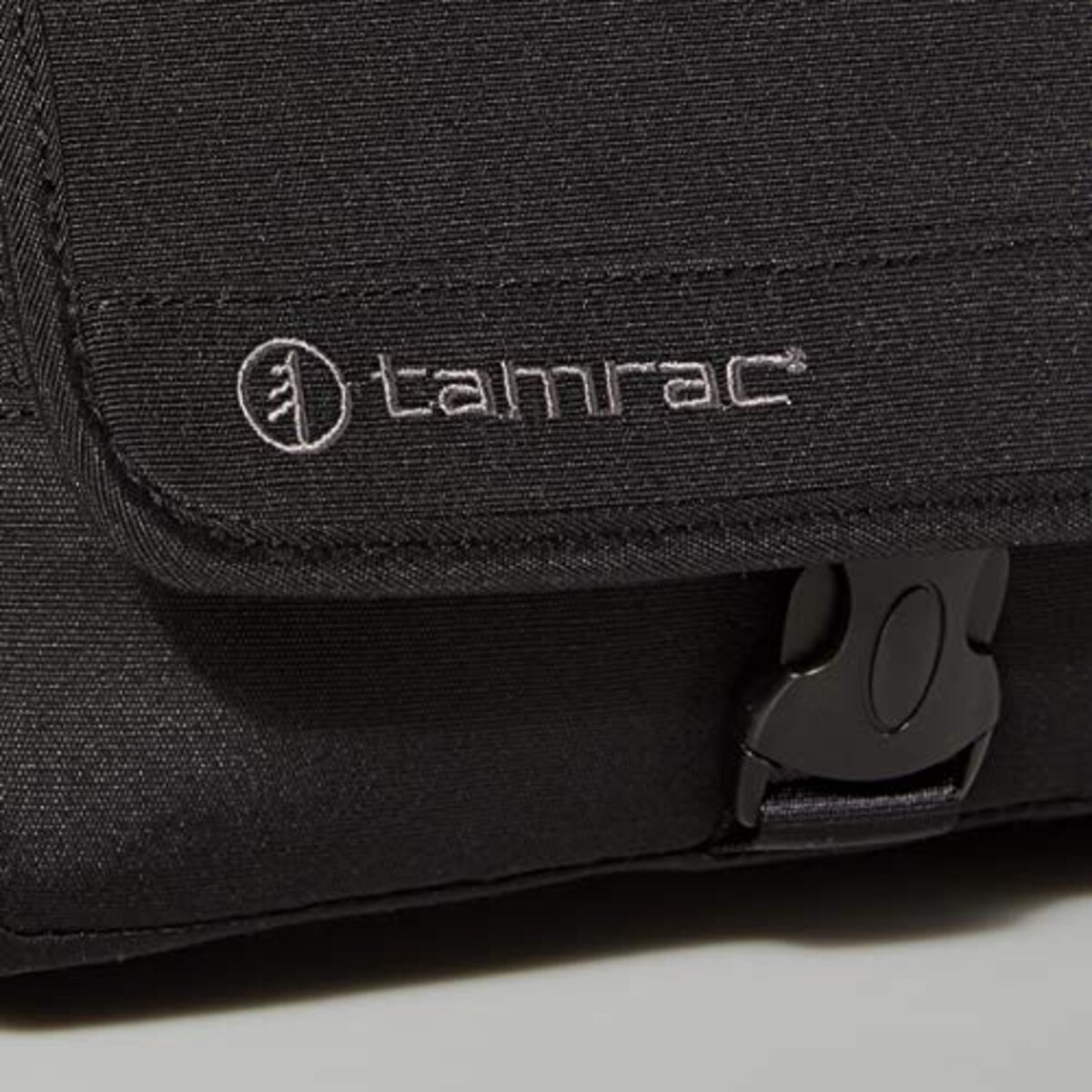  【国内正規品】tamrac カメラバッグ デレコ 3 ブラック カメラショルダー 小型一眼/ミラーレス収納 3.0L T0700-1919画像4 