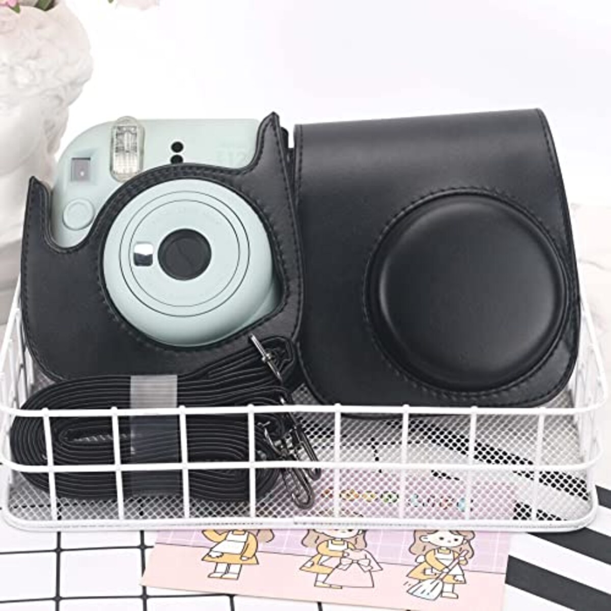  チェキケース instax mini 12/11/8/8+/9 用 カメラケース mini12 11 CAMERA CASE Fujifilm チェキ 保護ケース ショルダーストラップ付き PUレザー(Black)画像6 