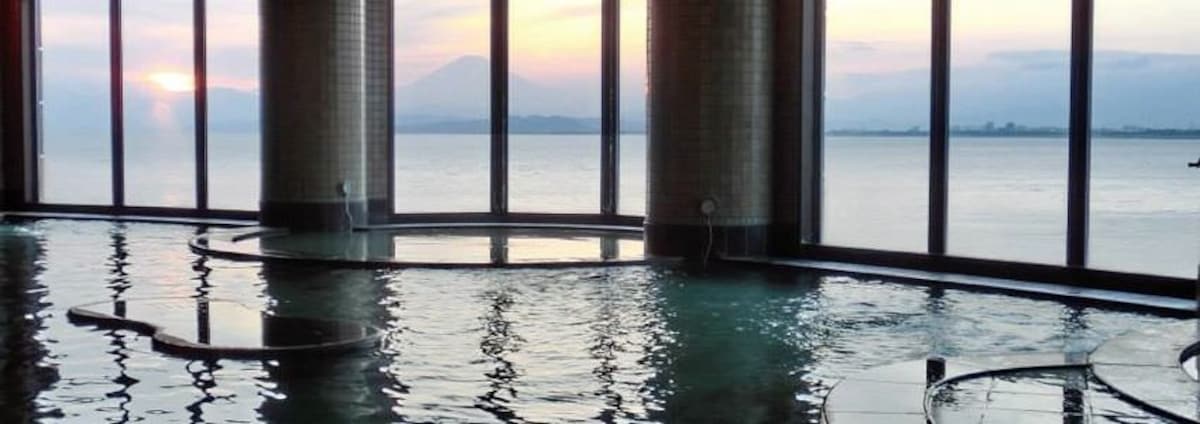 3. Enoshima Island Spa (Fujisawa)