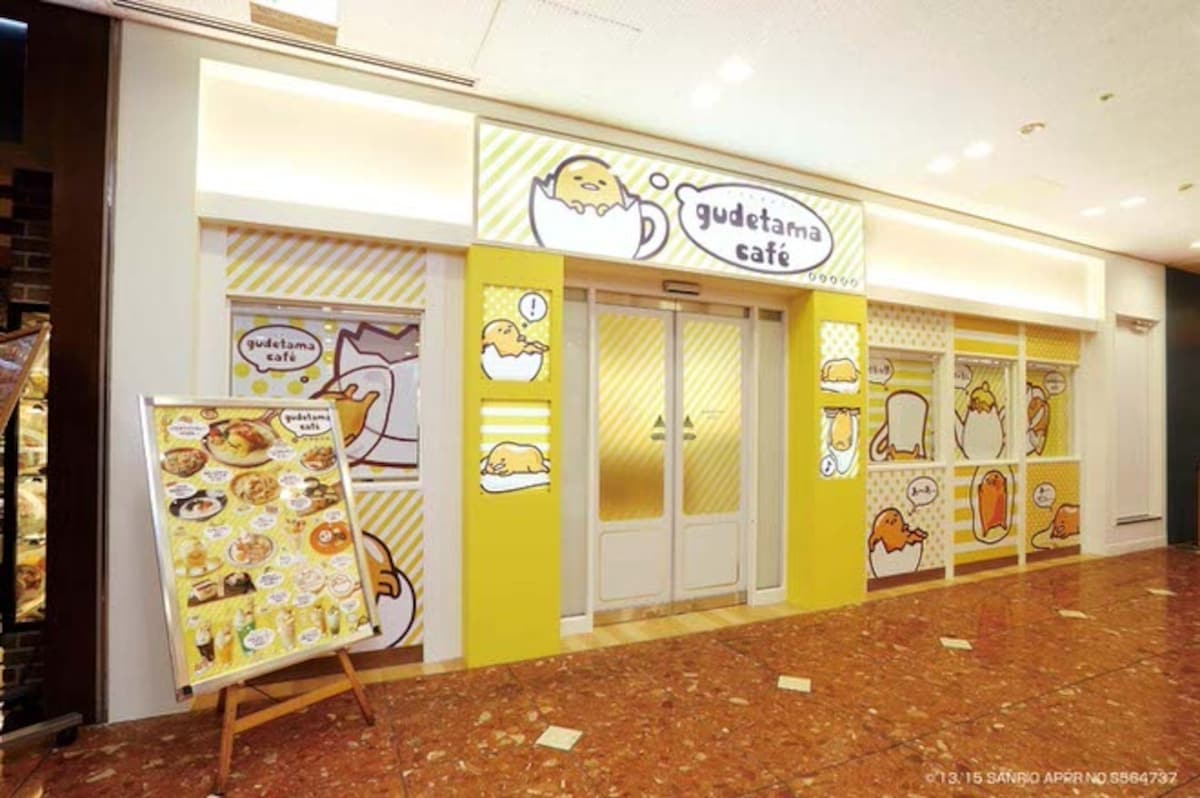 Visiting The Gudetama Cafe in Japan - Super Cute Kawaii!!