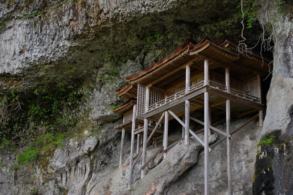 The Nageire-do Hall (Tottori)