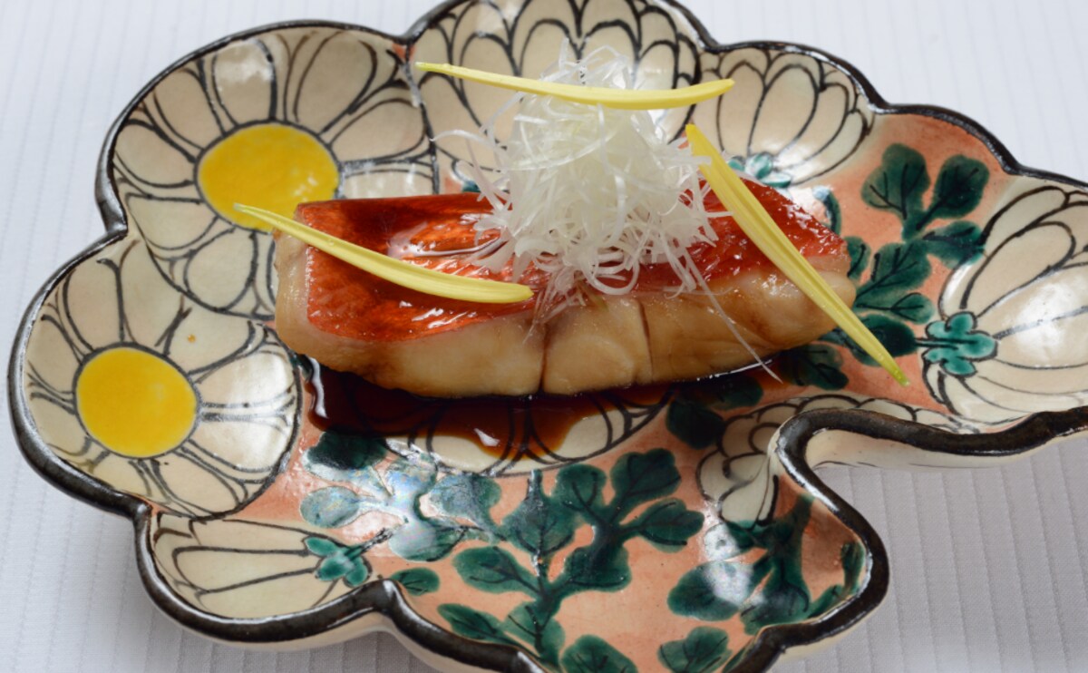 Main — Moist Simmered Kinmedai