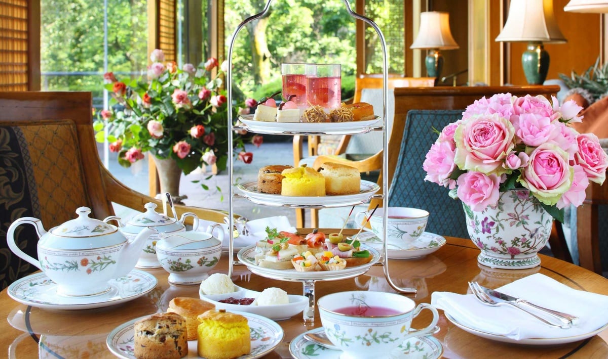 1. Hotel Chinzanso — Sakura Afternoon Tea & More!