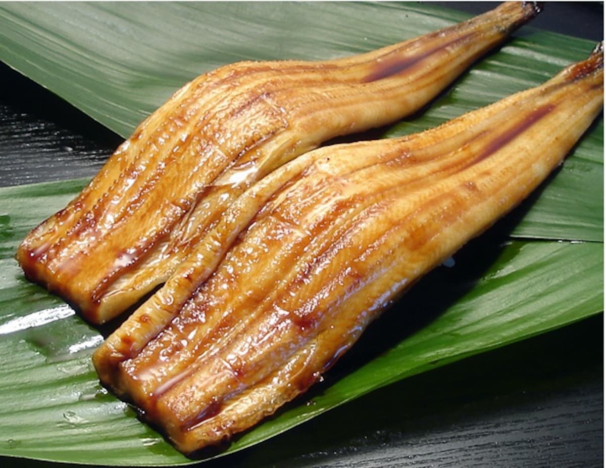 9. Anago