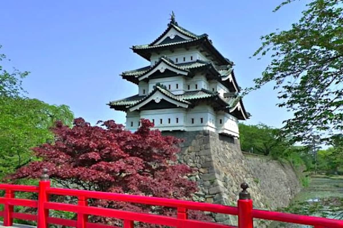 6. Hirosaki Castle (Hirosaki City, Aomori, ☆☆☆☆☆)