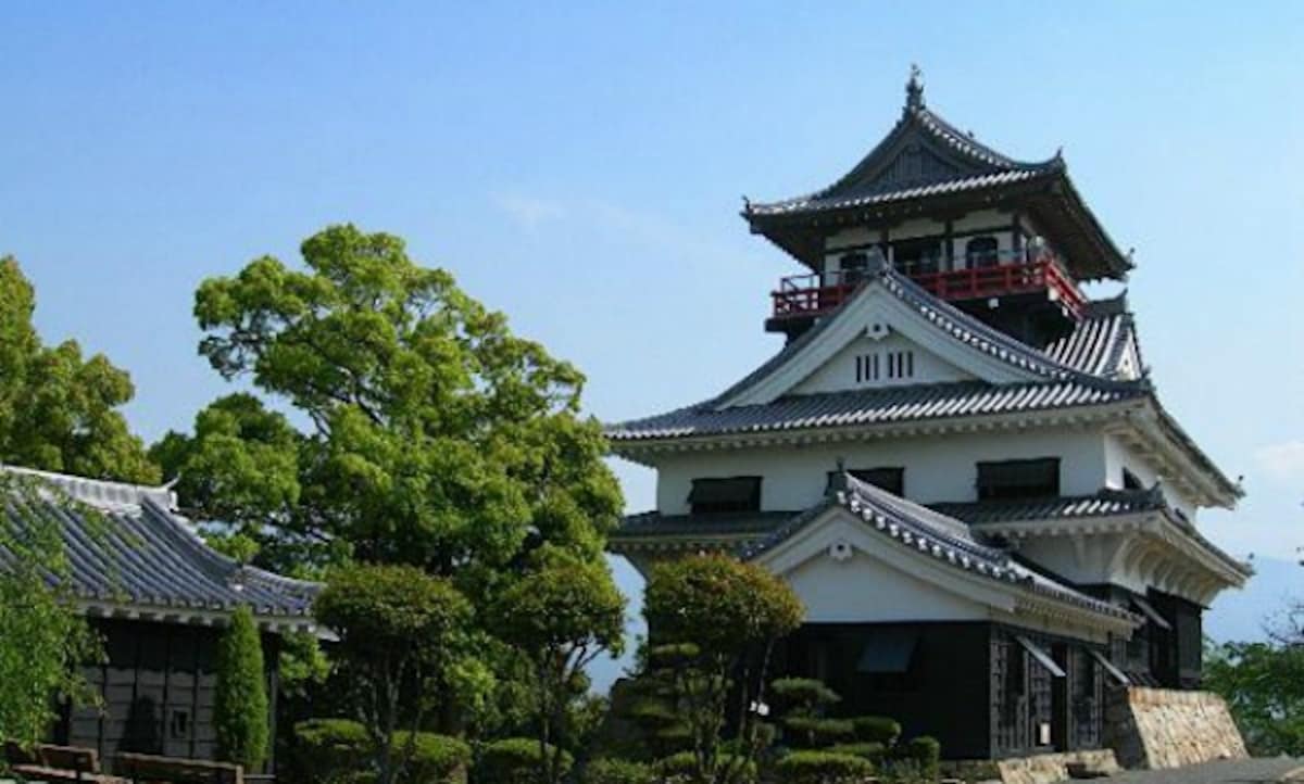 9. Kawanoe Castle (Kawanoe, Ehime, ☆☆)