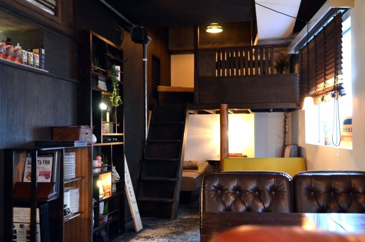 3. Attic room (Shibuya)