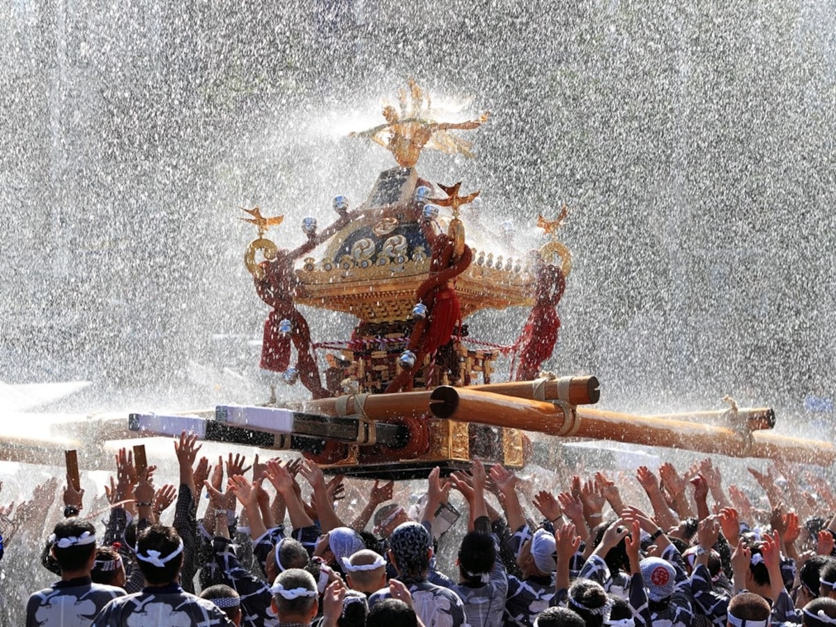 3. Fukagawa Hachiman Matsuri