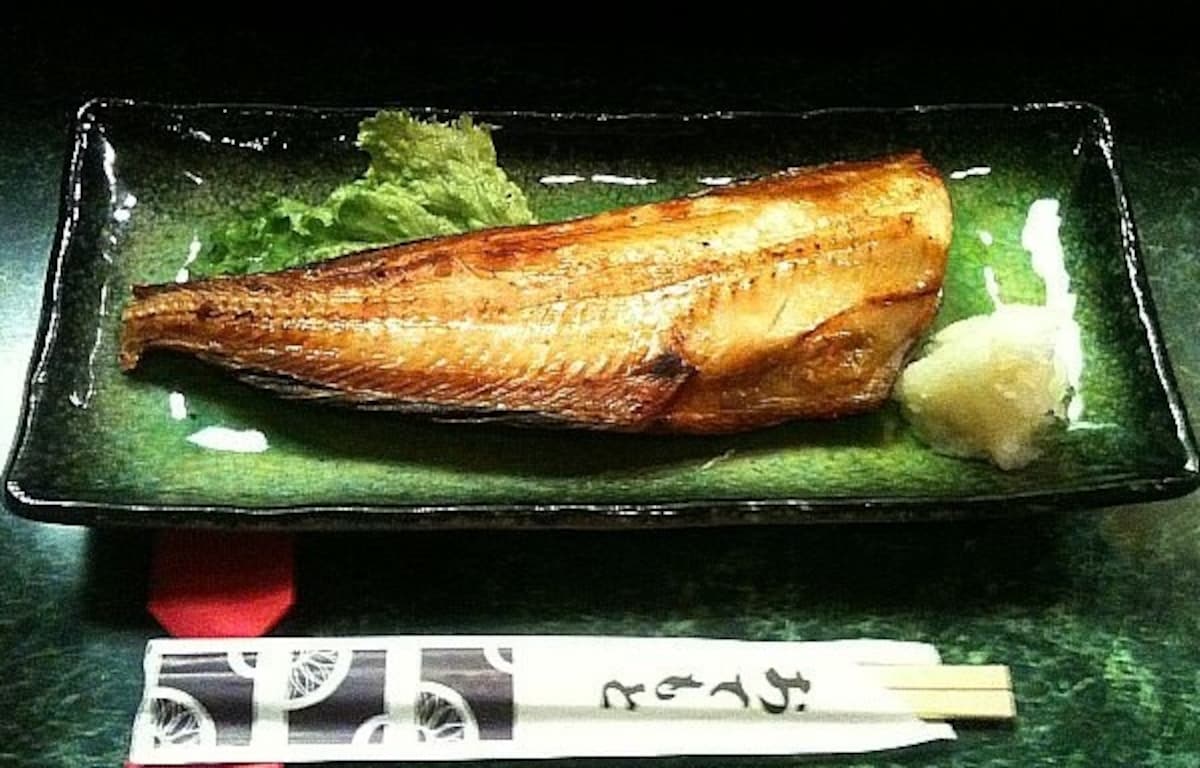 5. Grilled Fish (焼き魚)