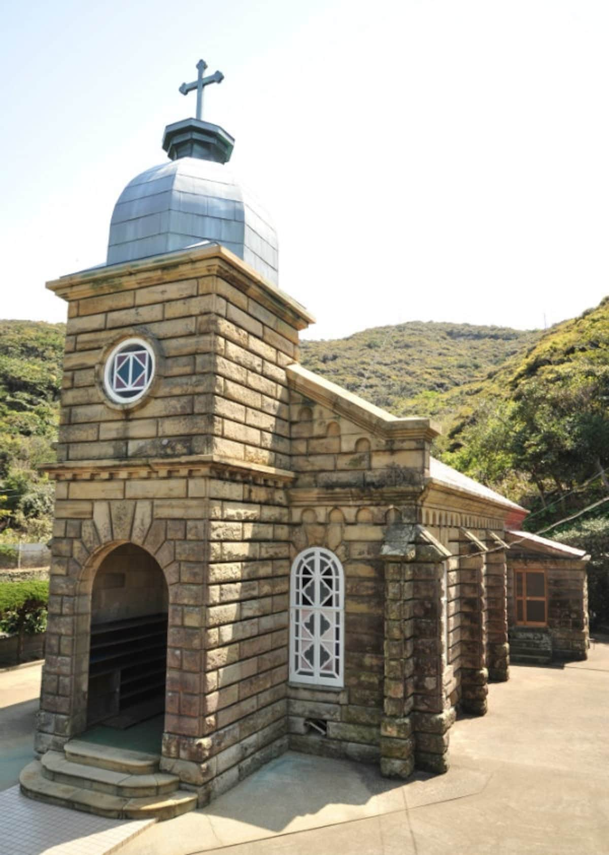 9. Kashiragashima Church