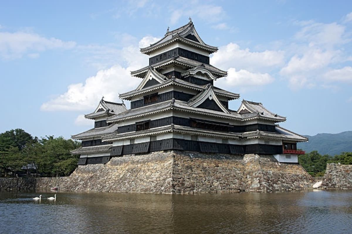 2. Matsumoto Castle (Nagano)