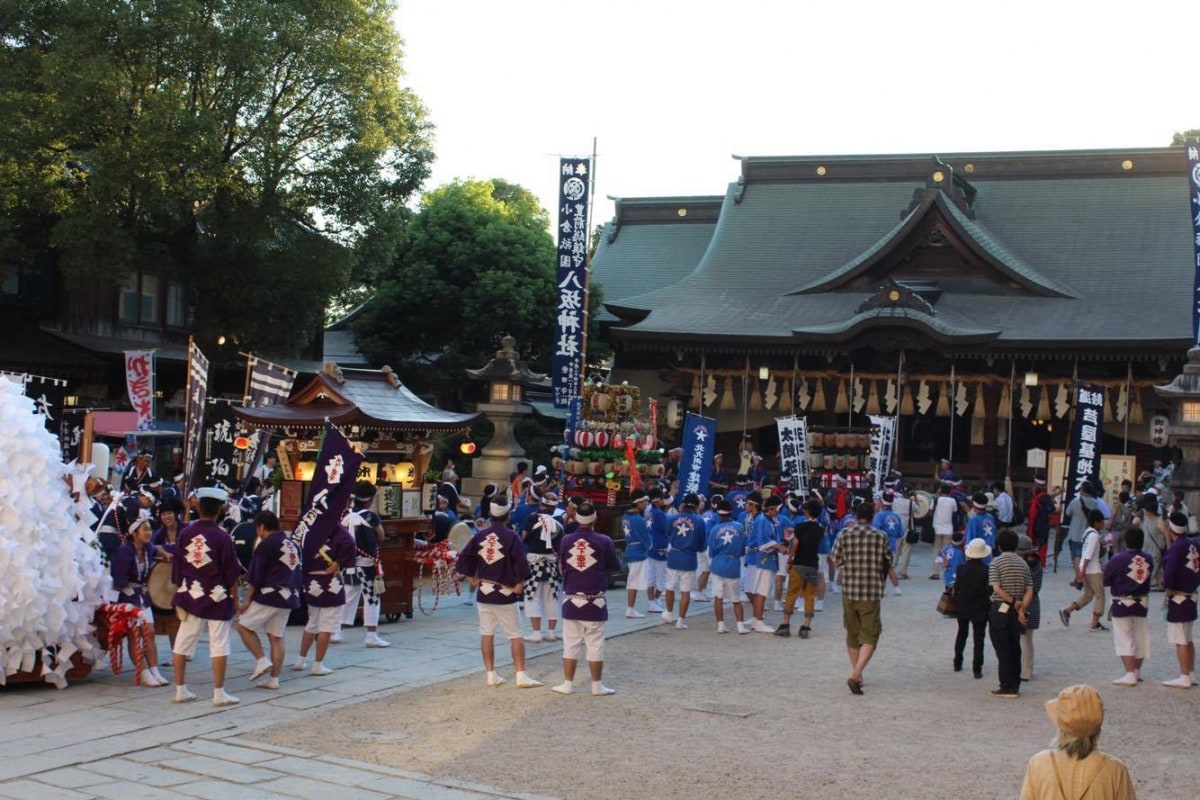 2. Yasaka Shrine