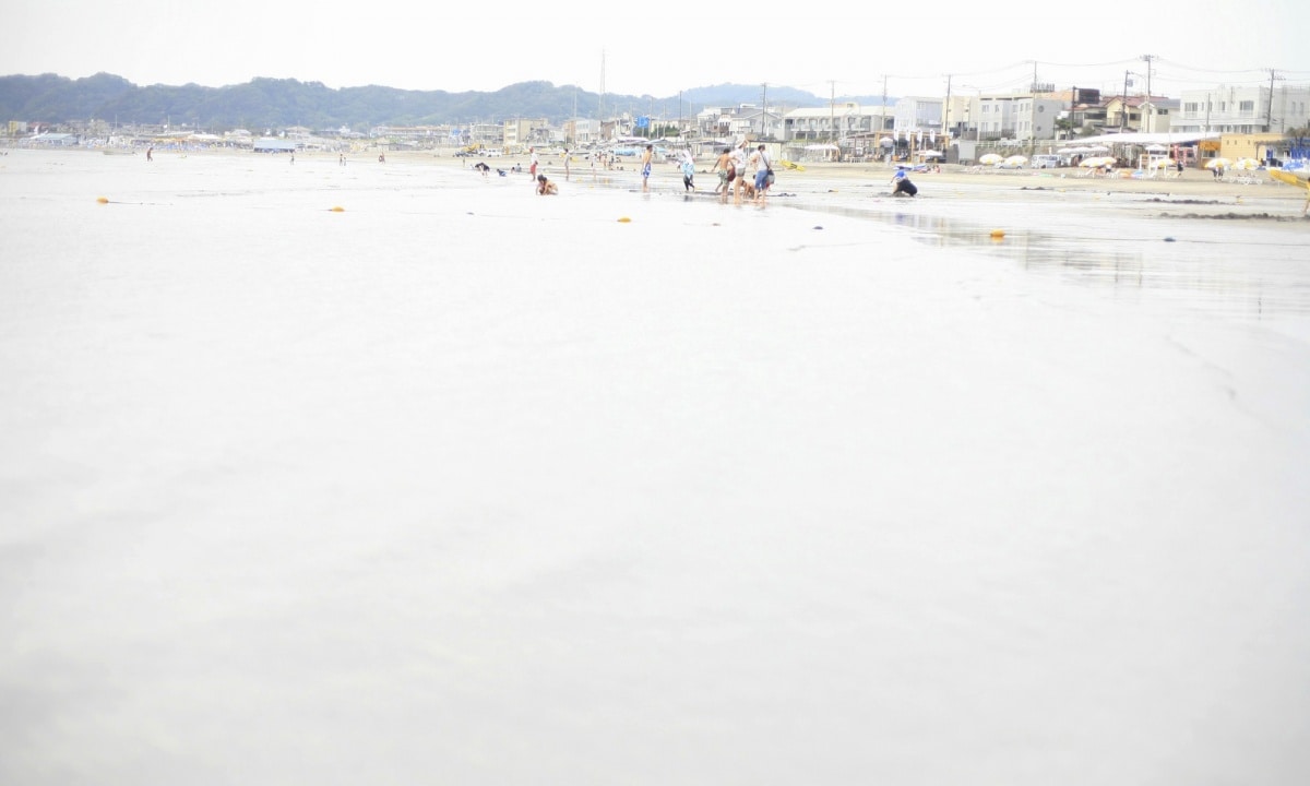 Find Serenity On Zaimokuza Beach All About Japan