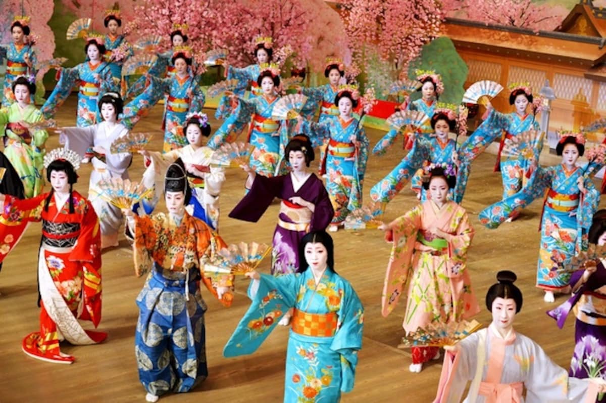 3. เทศกาล Gion Odori / จังหวัด Kyoto