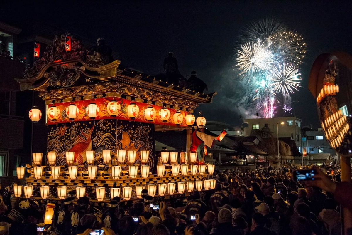 7. เทศกาลโคมกลางคืน Chichibu Yomatsuri / จังหวัด Saitama