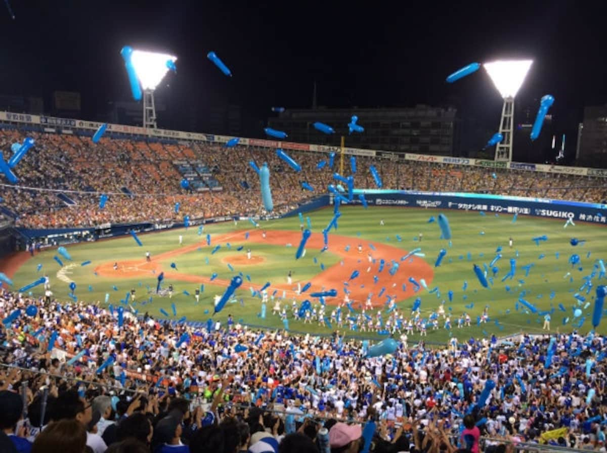 7. Professional baseball fans work in unison