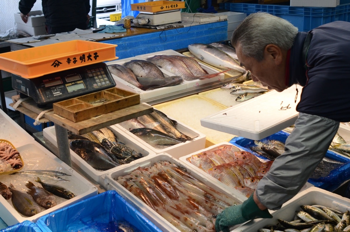 1. Sasebo Morning Market