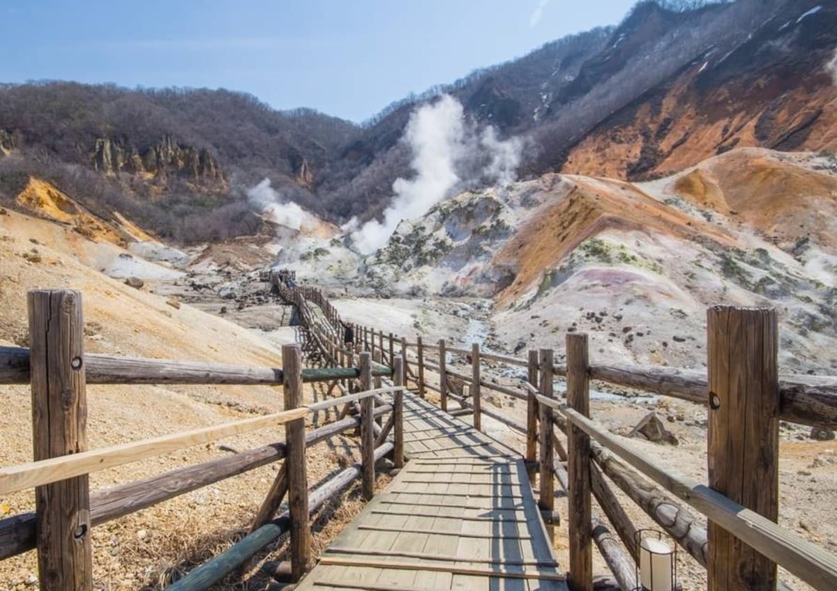 Lake Toya & Noboribetsu Hell Valley