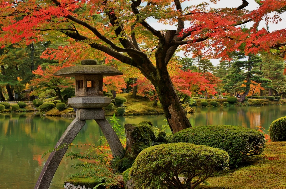 Kanazawa Castle & Kenrokuen Garden | All About Japan