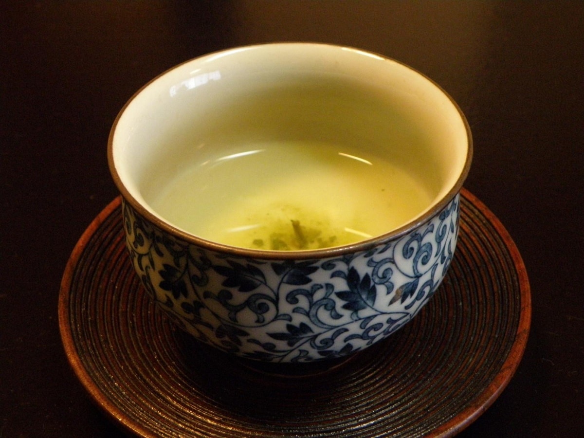 1. Green Tea: Cup without a Lid