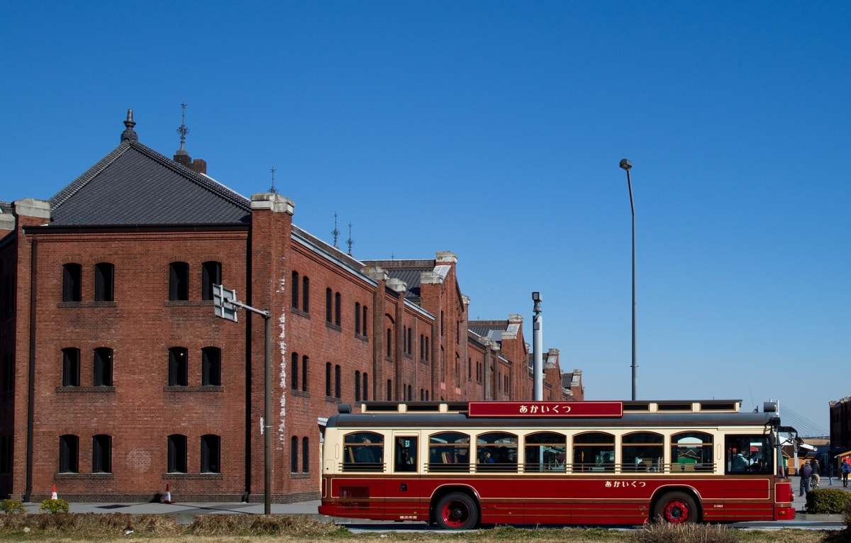 The Red Bus (Yokohama)